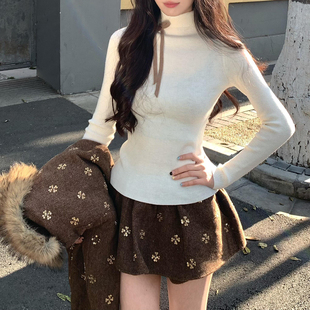 超好看的咖色刺绣碎花高腰遮跨a字半身裙裤秋冬女装毛呢短款裙子