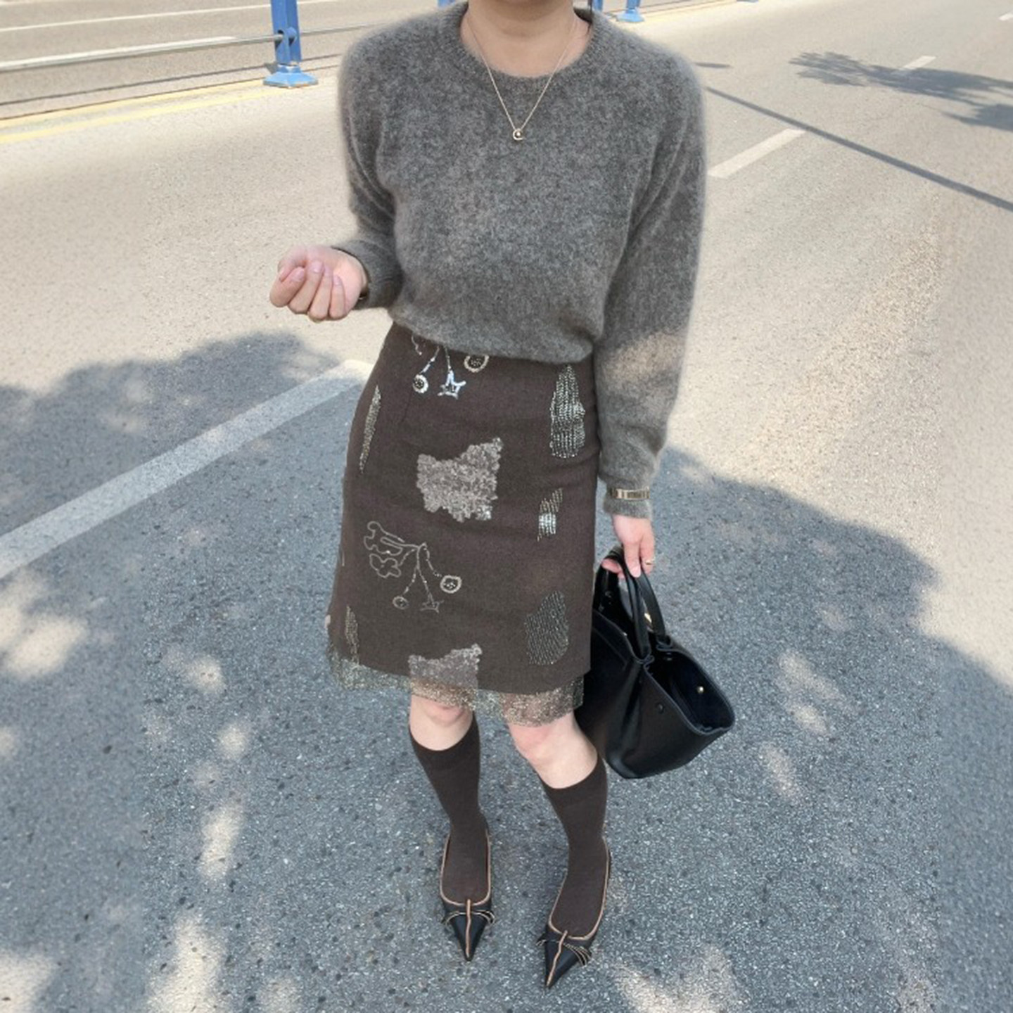 重工珠绣拼接刺绣毛呢半身裙女秋冬季新款百搭气质千金风中裙短裙