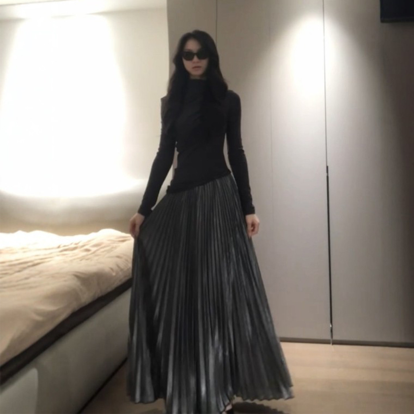 2025秋冬季新款复古高腰流光半身裙女中长款A字裙百褶裙显瘦裙子,女装/女士精品,半身裙,淘宝优惠券,粉丝福利购,淘宝优惠卷