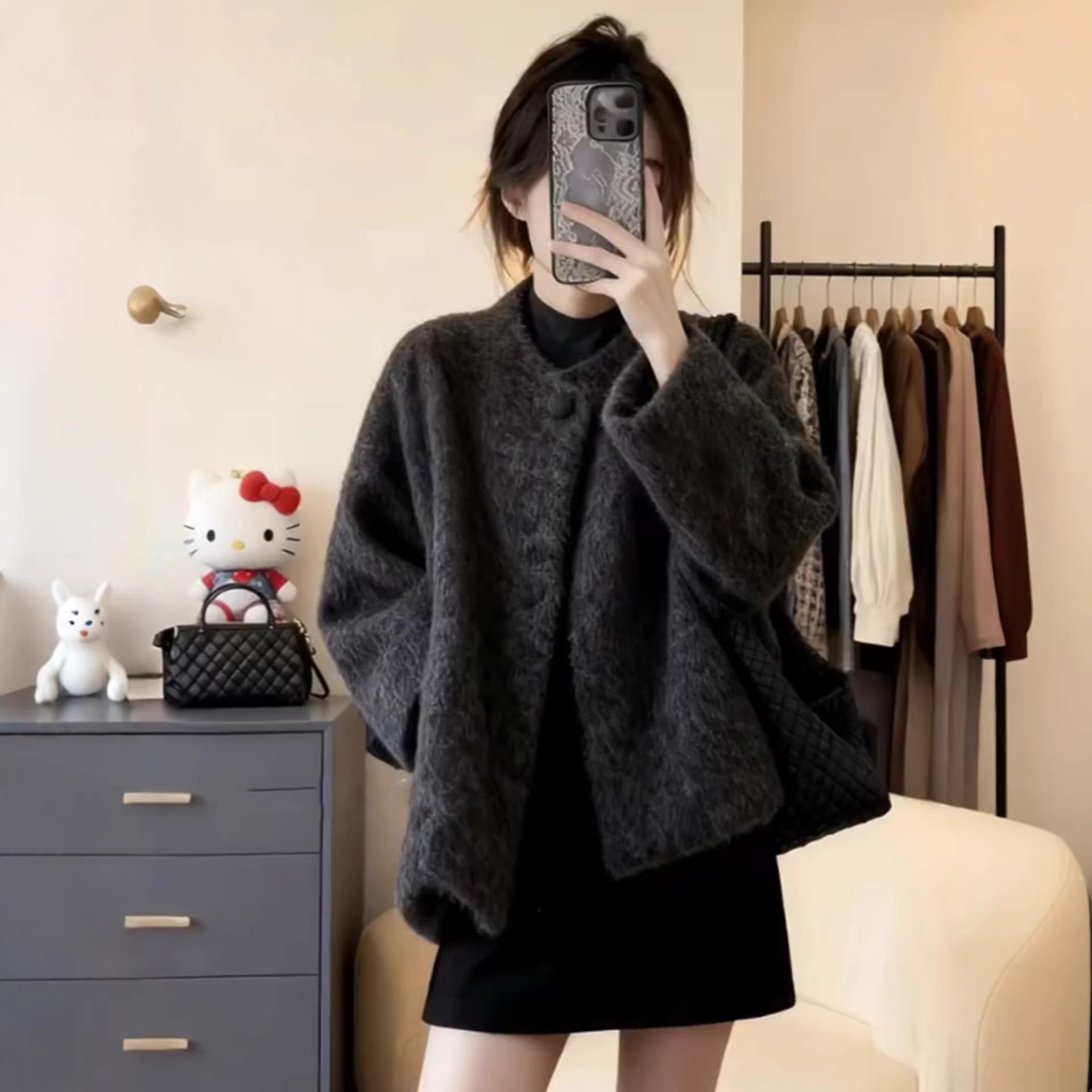 现货 巨好看的初冬短款深灰色独特漂亮加绒加厚羊羔毛外套女冬季,女装/女士精品,短外套,淘宝优惠券,粉丝福利购,淘宝优惠卷