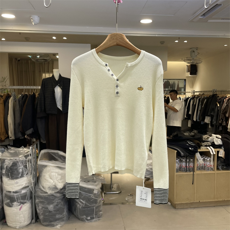 NICE8539正品秋冬韩系半纽扣V领袖口条纹刺绣细羊毛针织衫上衣女