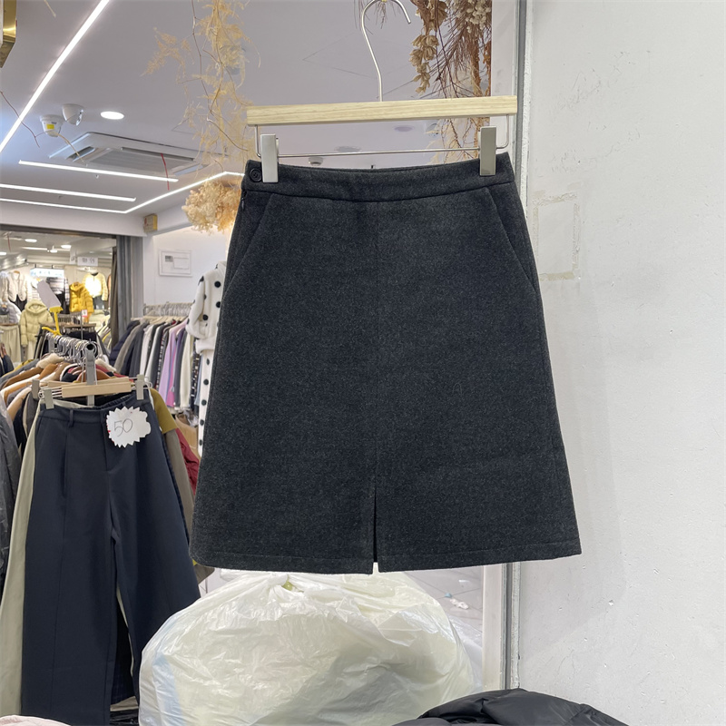 8090服饰B25950正版冬季韩版高腰前开衩设计中裙女羊毛呢料半身裙