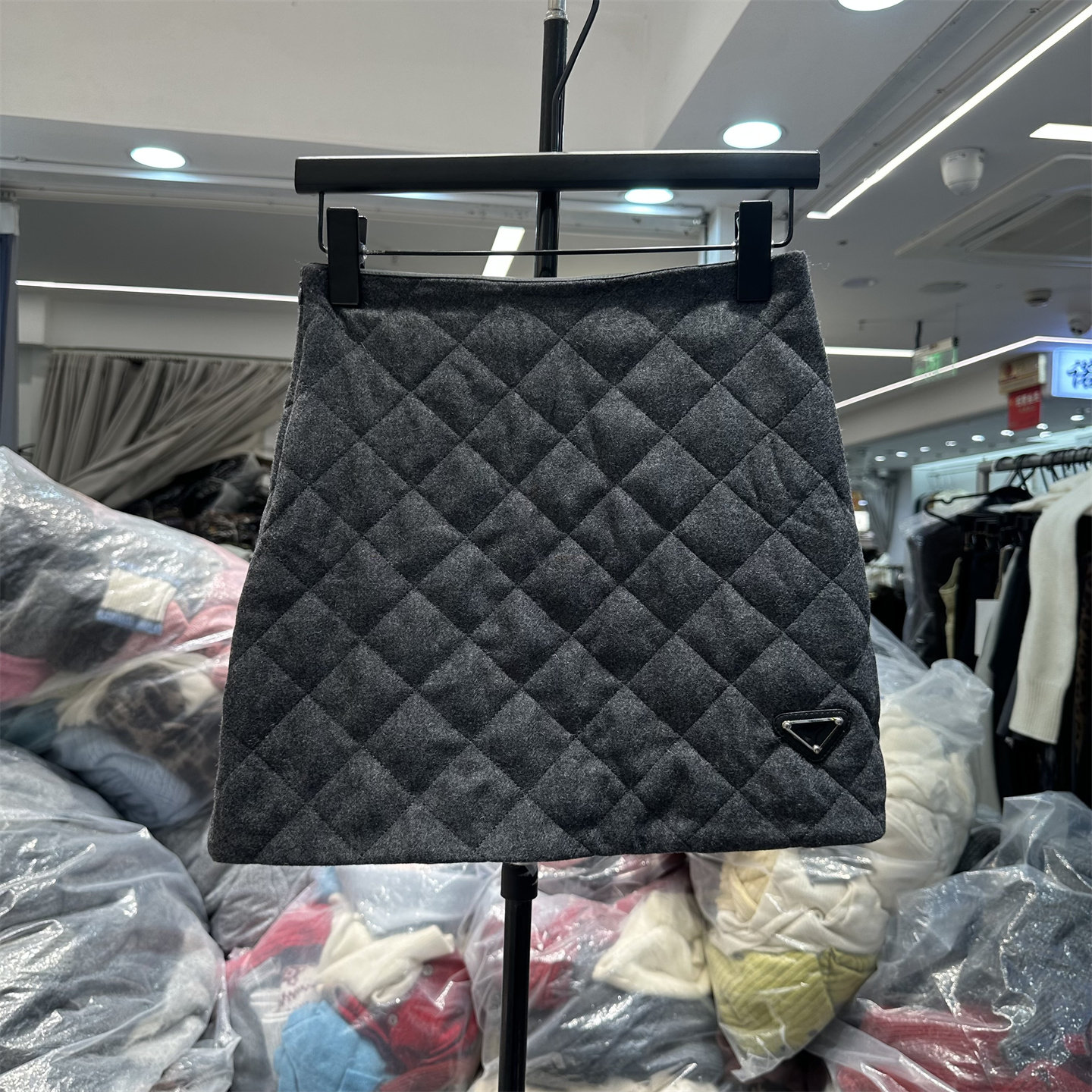 欧洲站2025冬季新款时尚高腰显瘦复古菱格夹棉A字短裙百搭半身裙,女装/女士精品,半身裙,淘宝优惠券,粉丝福利购,淘宝优惠卷