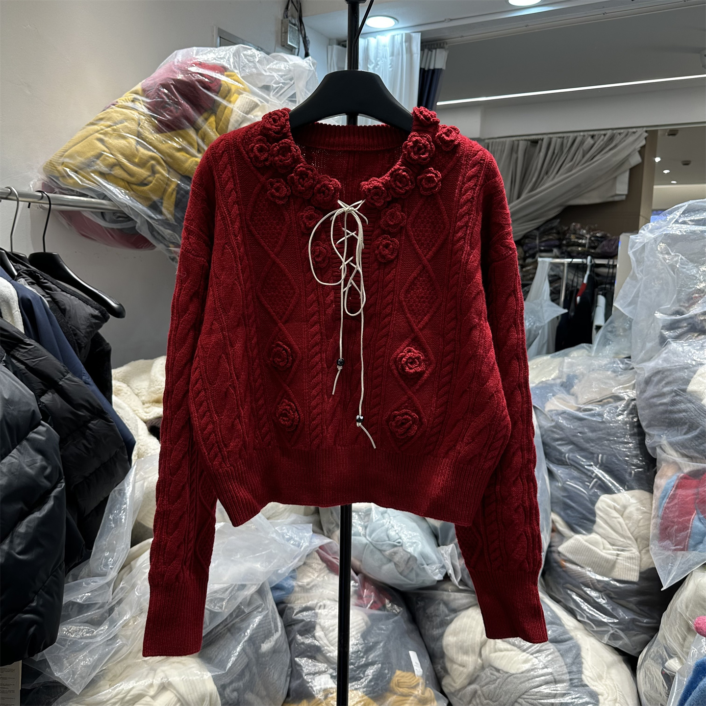 花朵V领针织羊毛羊绒毛衣