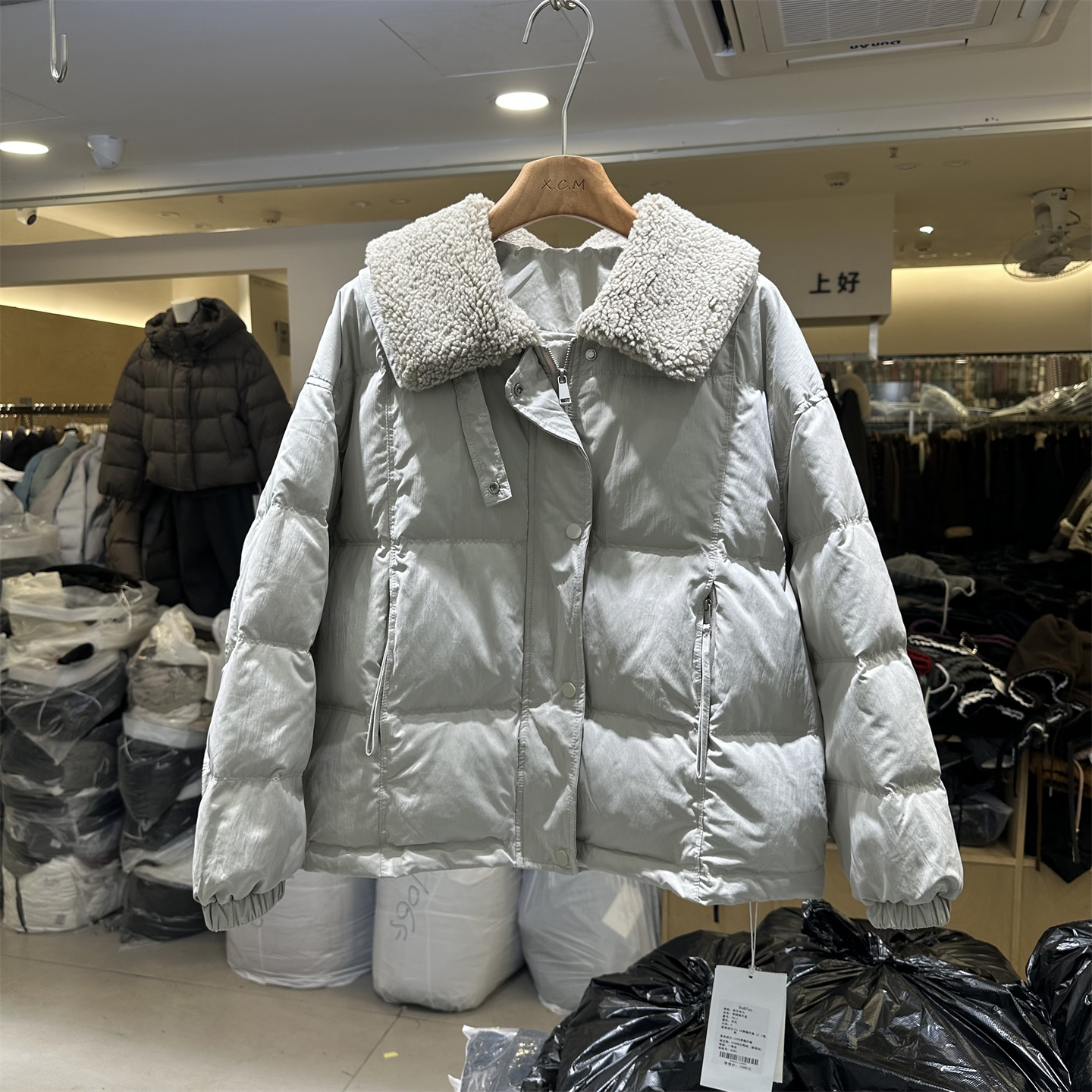 90白鸭绒羽绒服短外套女潮