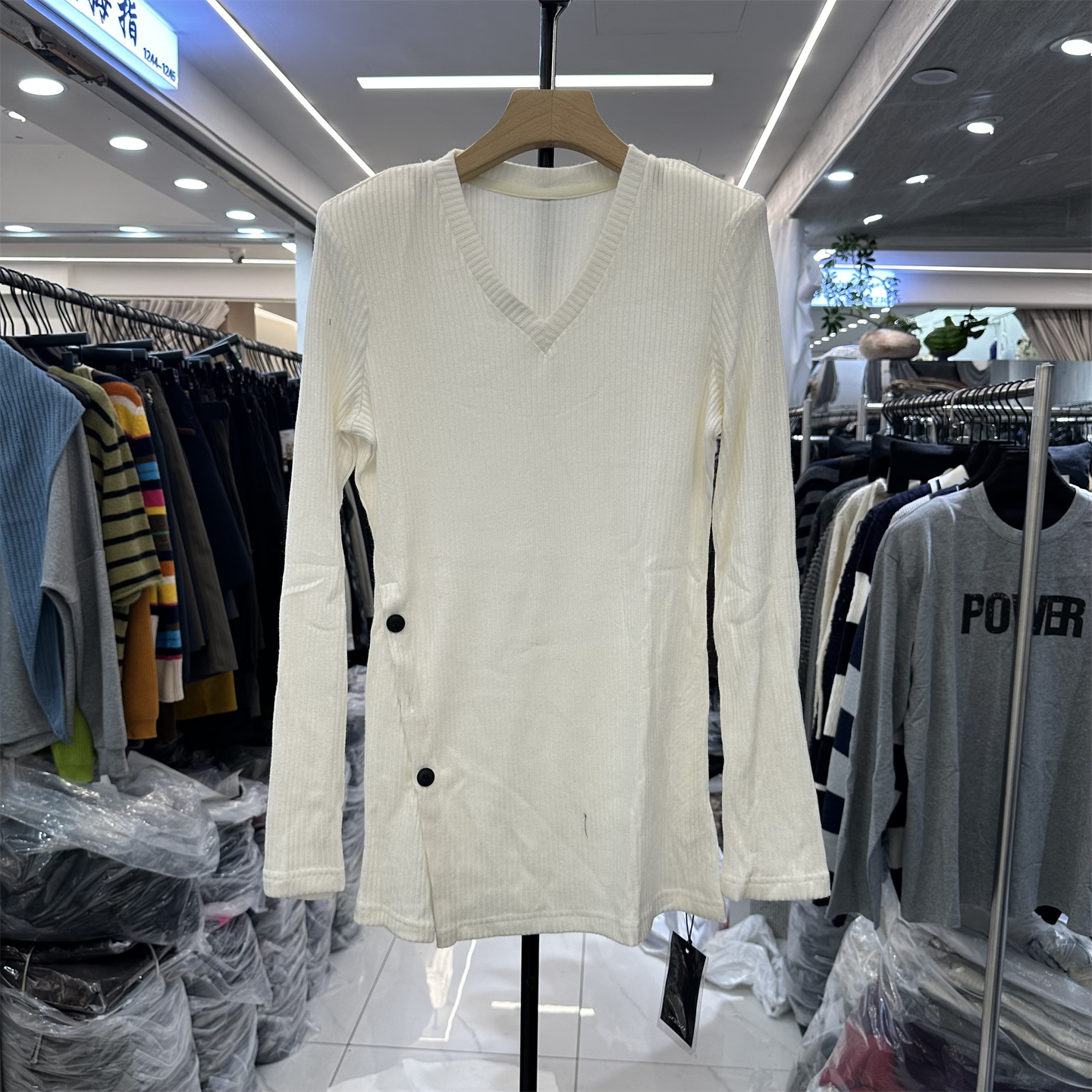 修身显瘦时尚洋气v领针织衫上衣