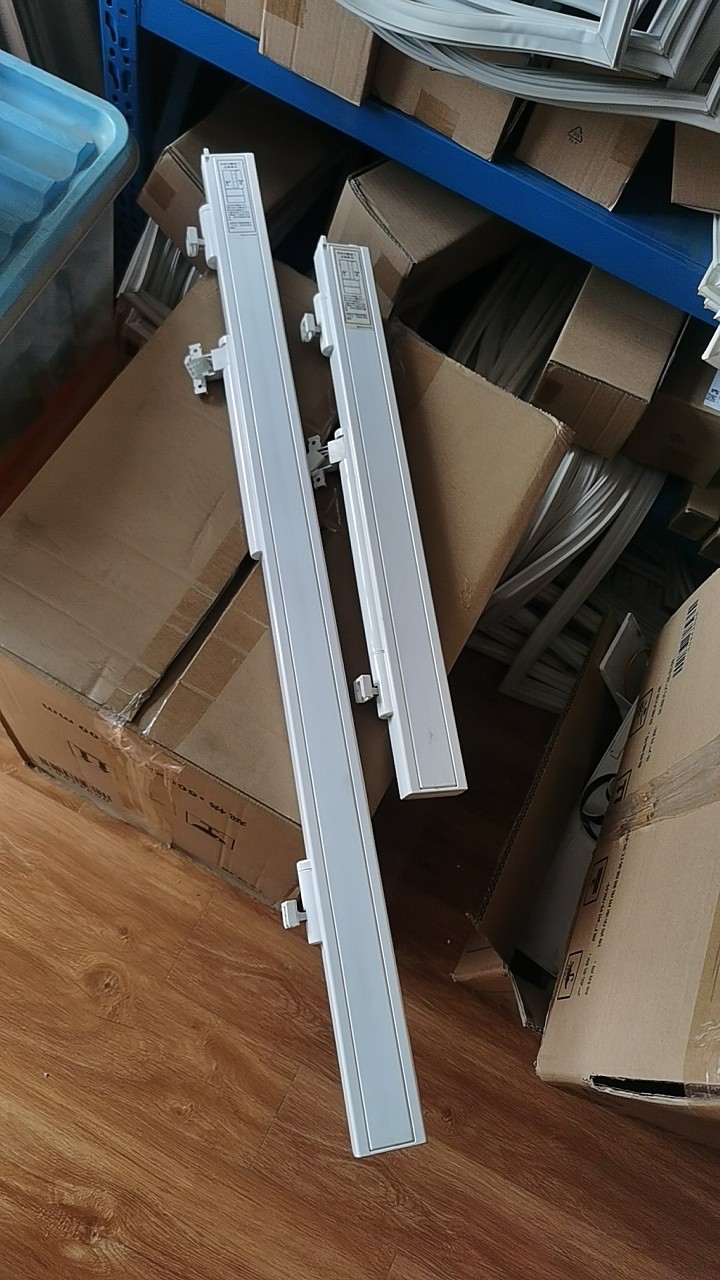 适用西门子博世法式多门冰箱配件领带夹翻板门中柱摆合页磁吸位置