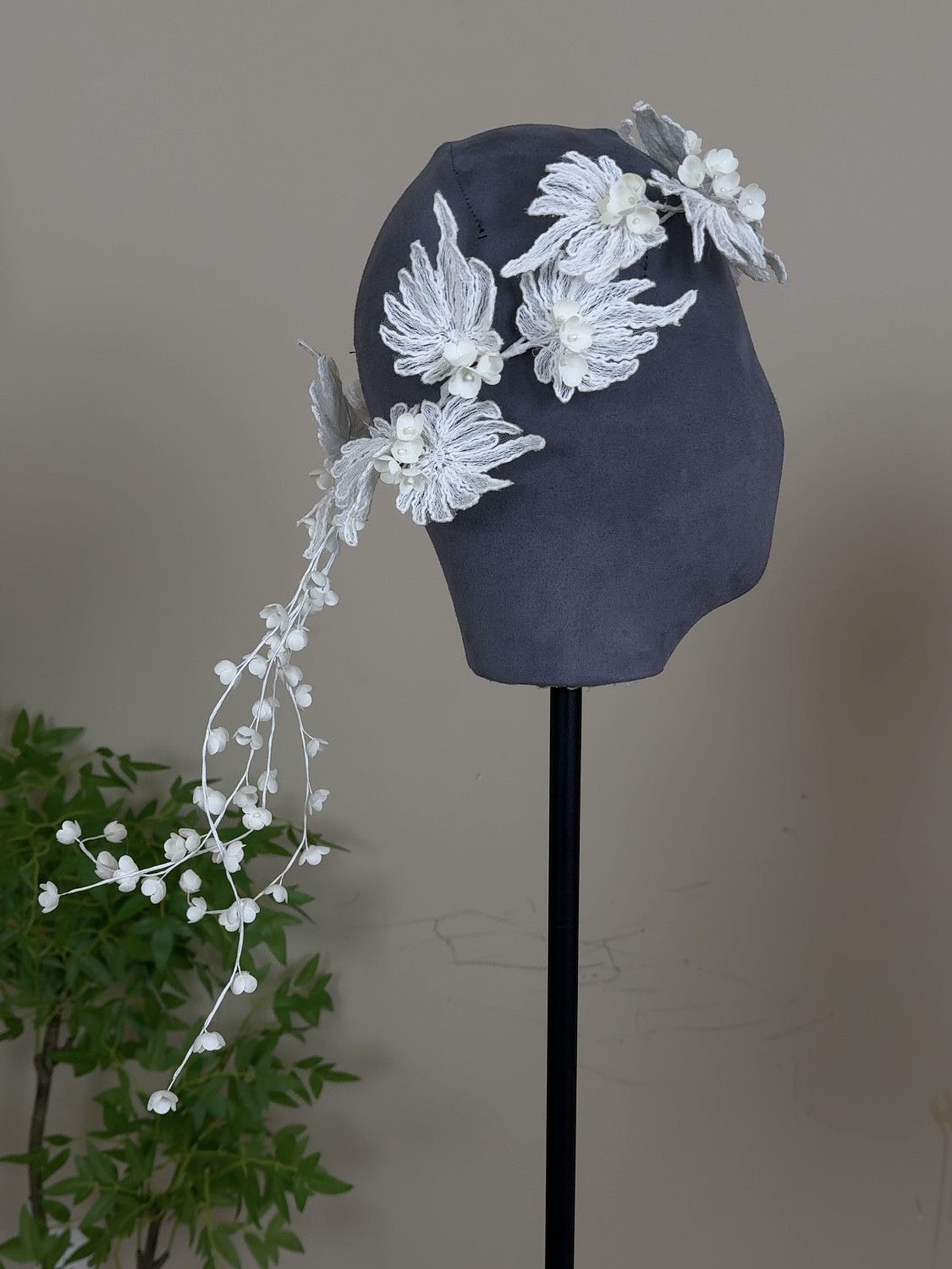 美高原创复古蕾丝手工铃兰流苏新娘花环头饰摄影样片旅拍造型森系