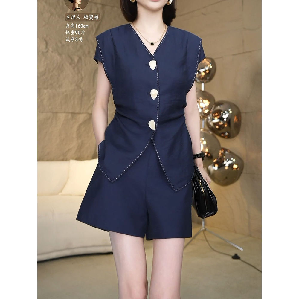 时尚休闲套装女2025夏季新款简约高级感无袖上衣+纯色短裤两件套