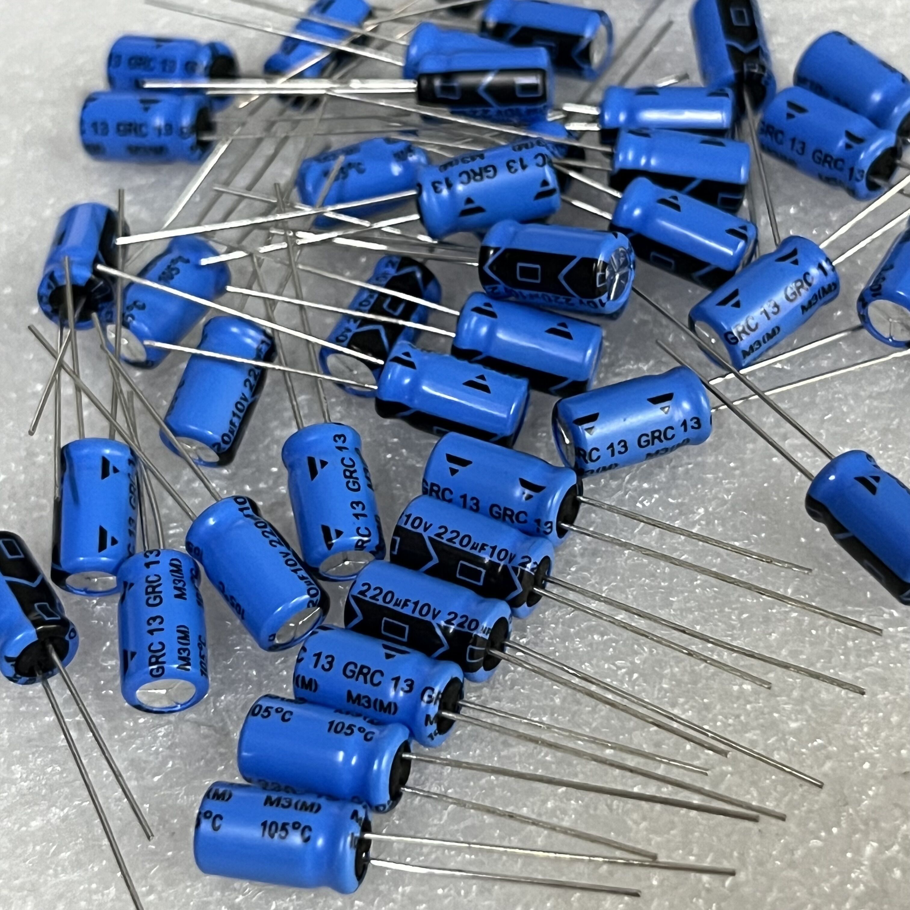 全新飞利浦 VISHAY GRC系列 220UF 10V/16V发烧音频电解电容