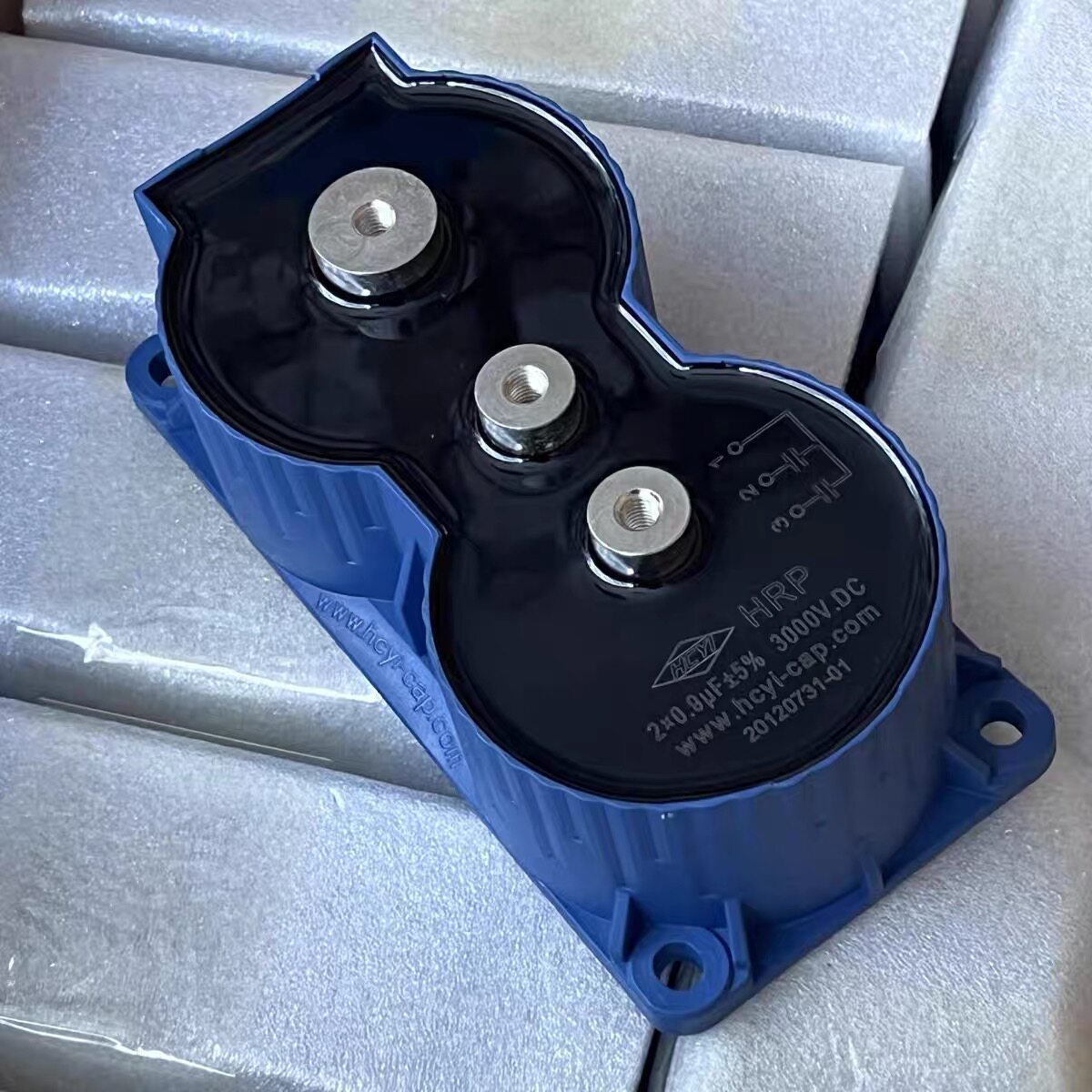 全新原装 HCYI HRP系列  2x0.9UF 3000V DC 高压谐振电磁炉电容 - 实物图