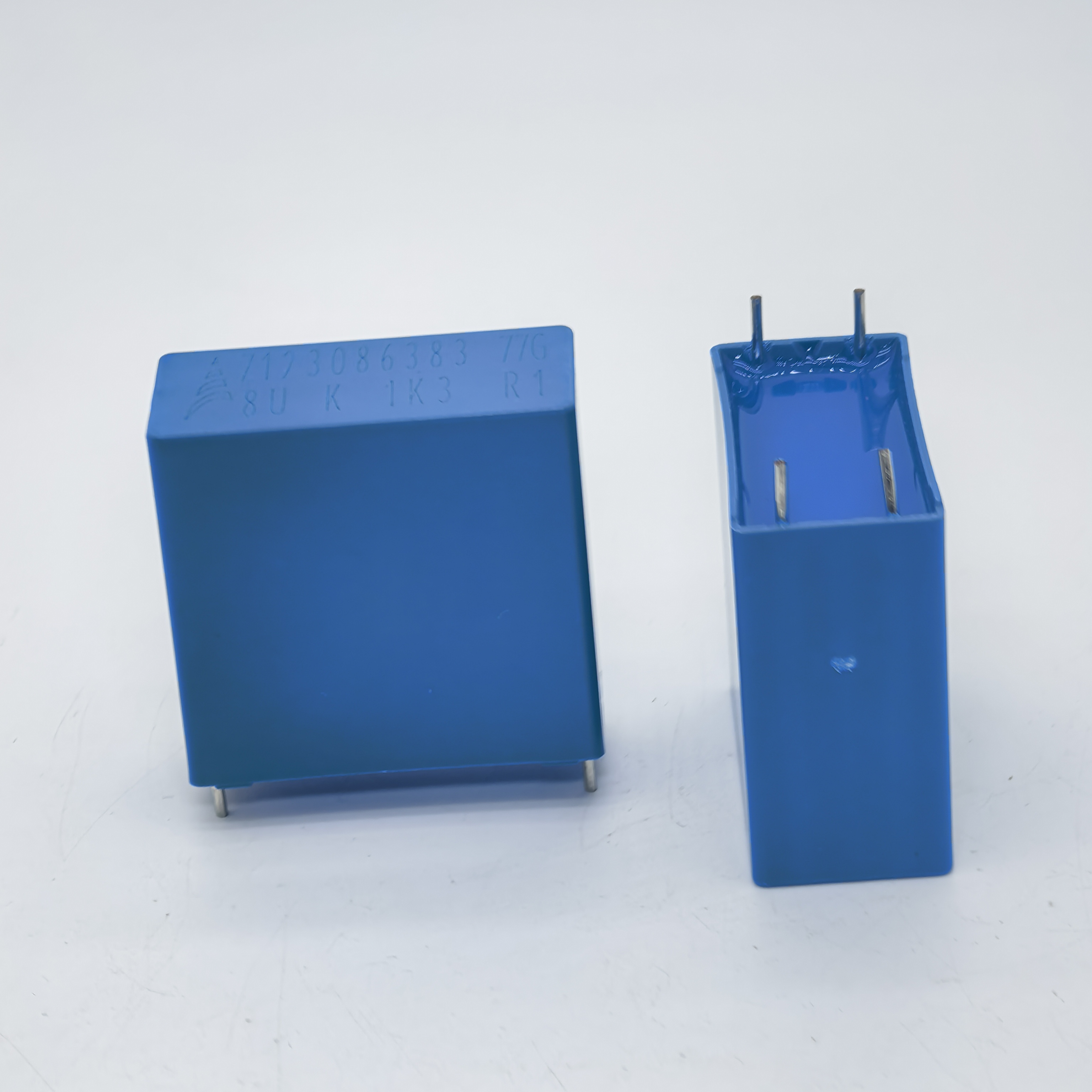 EPCOS8UF1300VB32776G1电容