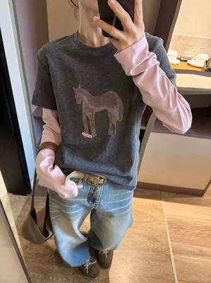 杭楚2026春装新款粉色小马图案假两件长袖T恤女打底衫上衣潮6097