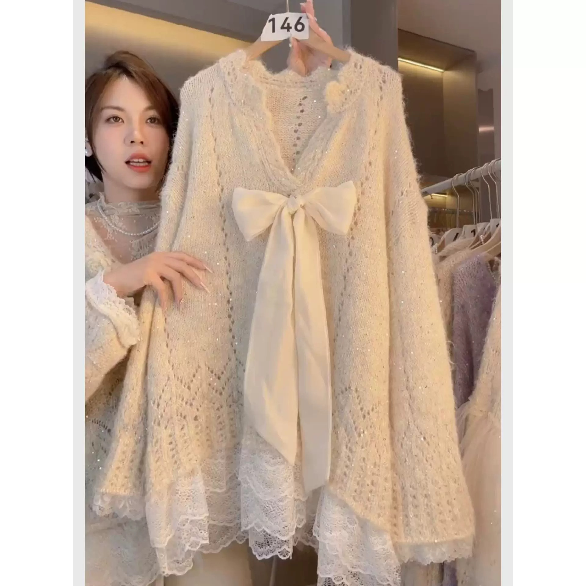 法式甜美蝴蝶结毛衣慵懒秋冬蕾丝拼接针织衫宽松大码女装洋气上衣