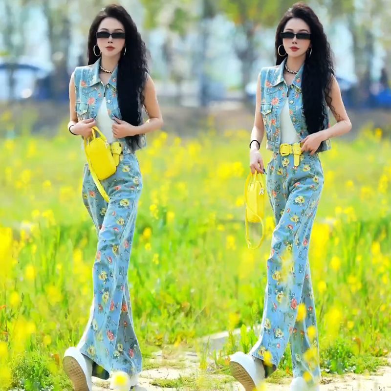 绰乐2025夏季新款时尚休闲减龄碎花牛仔套装女港风POLO领无袖马甲