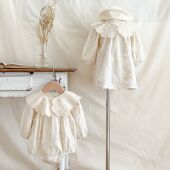 2026秋季 婴儿衣服洋气复古刺绣哈衣爬服女宝宝大翻领长袖 包屁衣裙