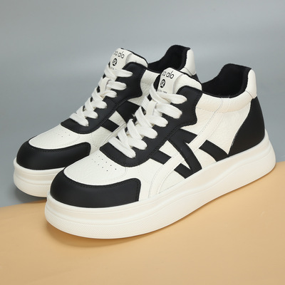 2025冬新款大码女鞋41到43时尚运动休闲加绒高帮板鞋舒适大号