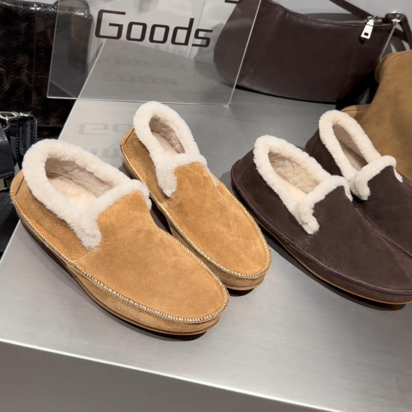 WM6平底豆豆鞋羊毛加绒休闲女鞋