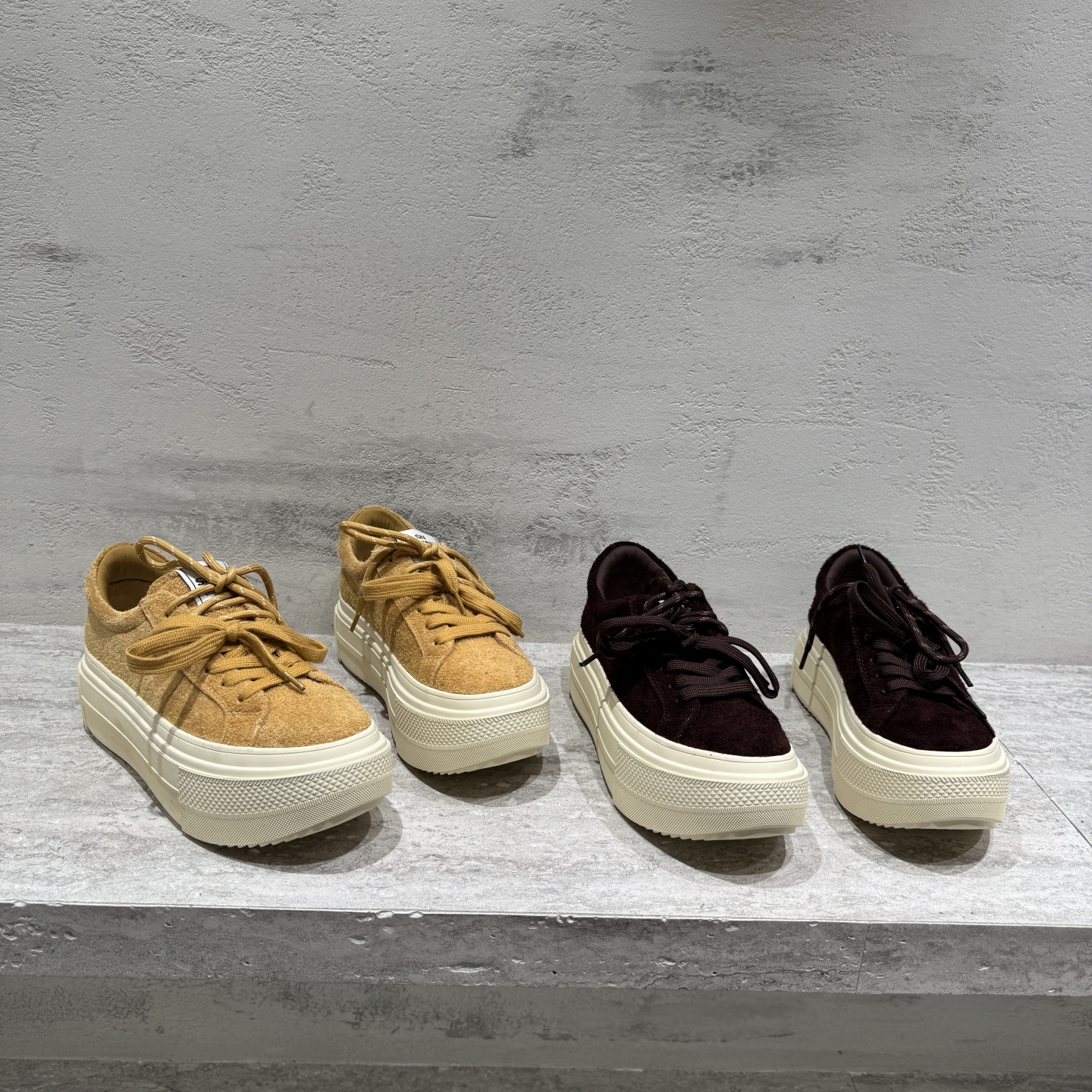 先锋名典休闲厚底磨砂皮松糕鞋女