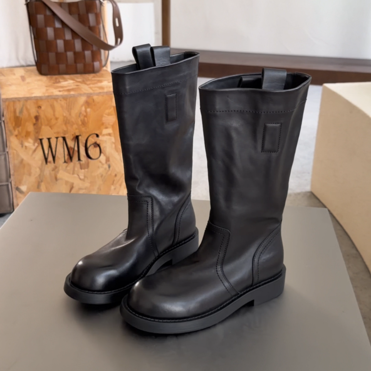 WM6套筒低跟女靴真皮中筒骑士靴