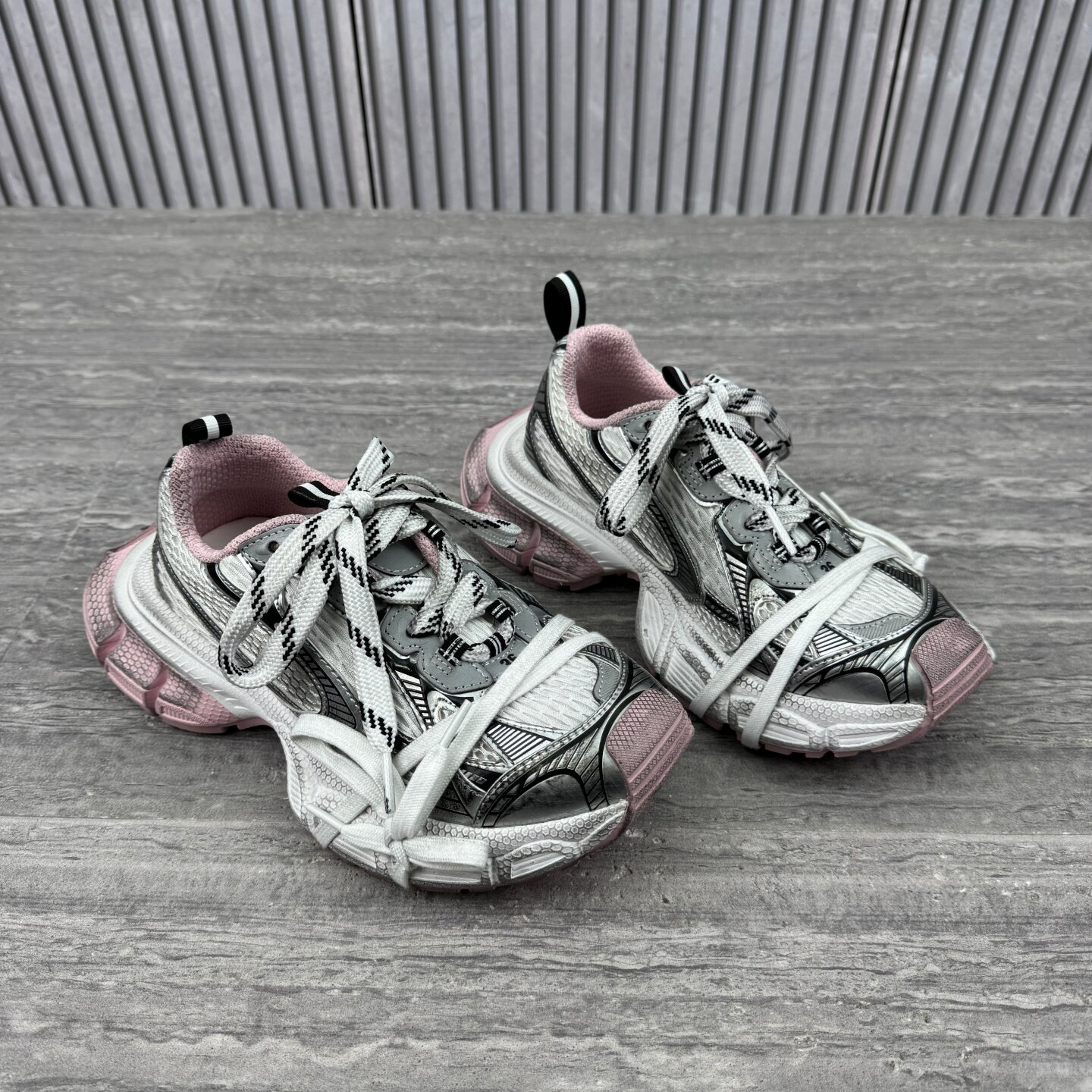 欧货欧洲站2026春季新款系带透气网面运动鞋时尚做旧厚底老爹鞋女