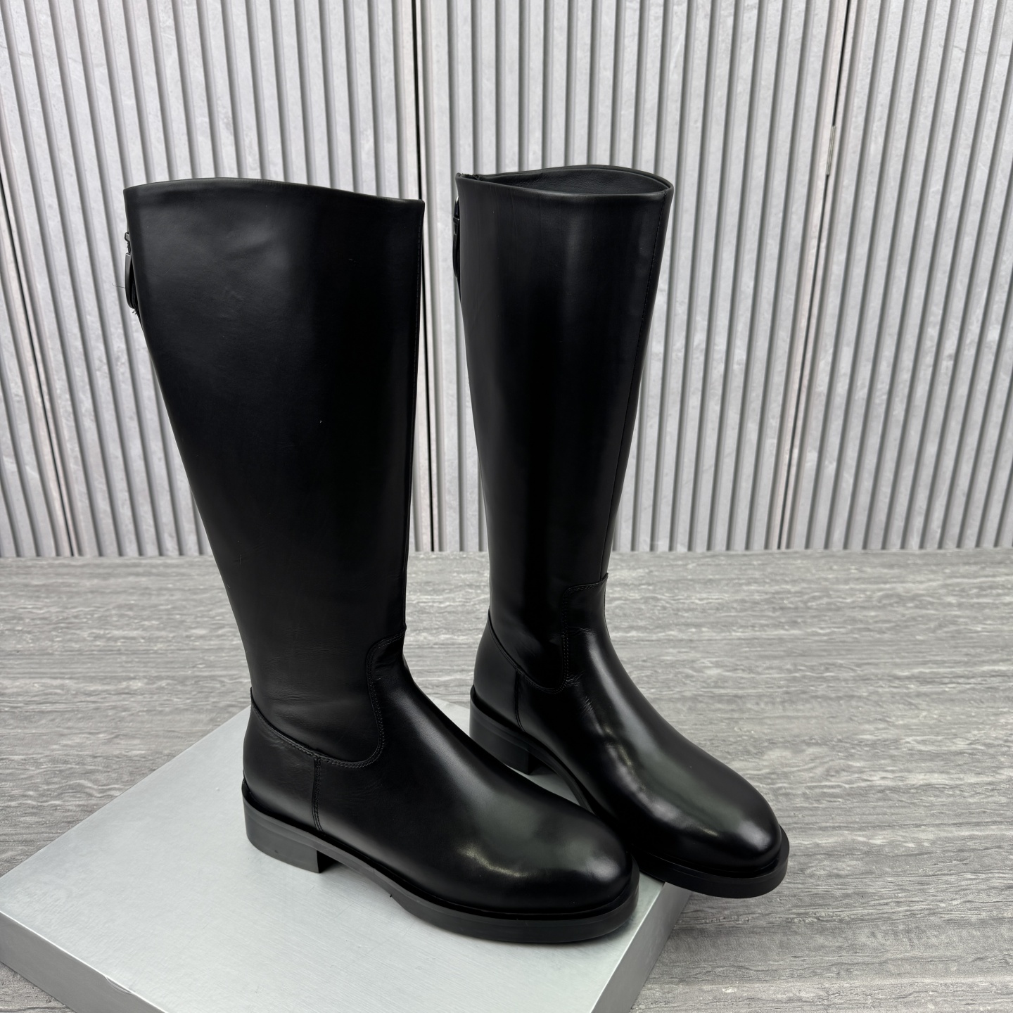 骑士靴低跟后拉链真皮英伦女长靴