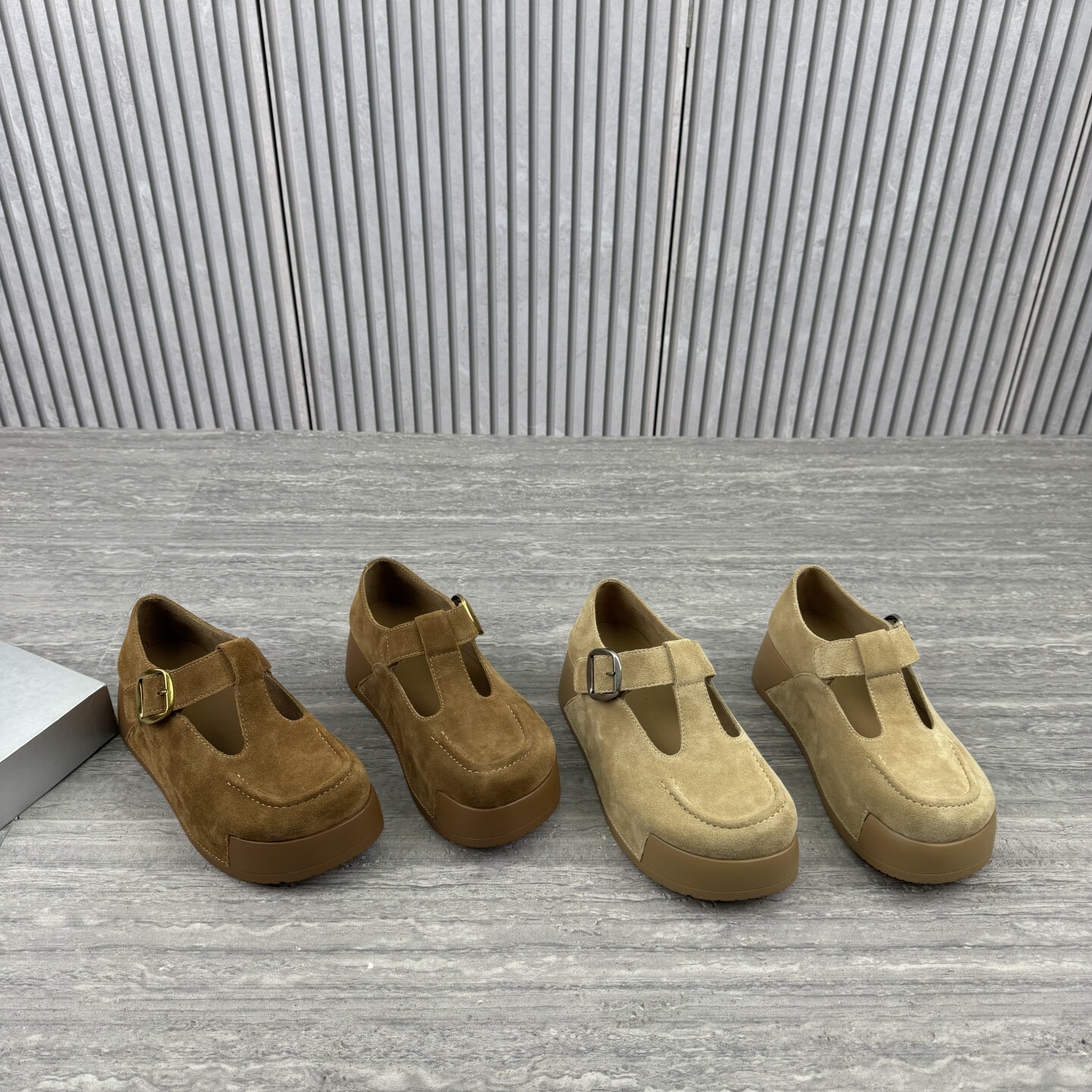 欧洲站欧货女鞋2026春季新款英伦风玛丽珍鞋磨砂皮厚底丁字扣单鞋