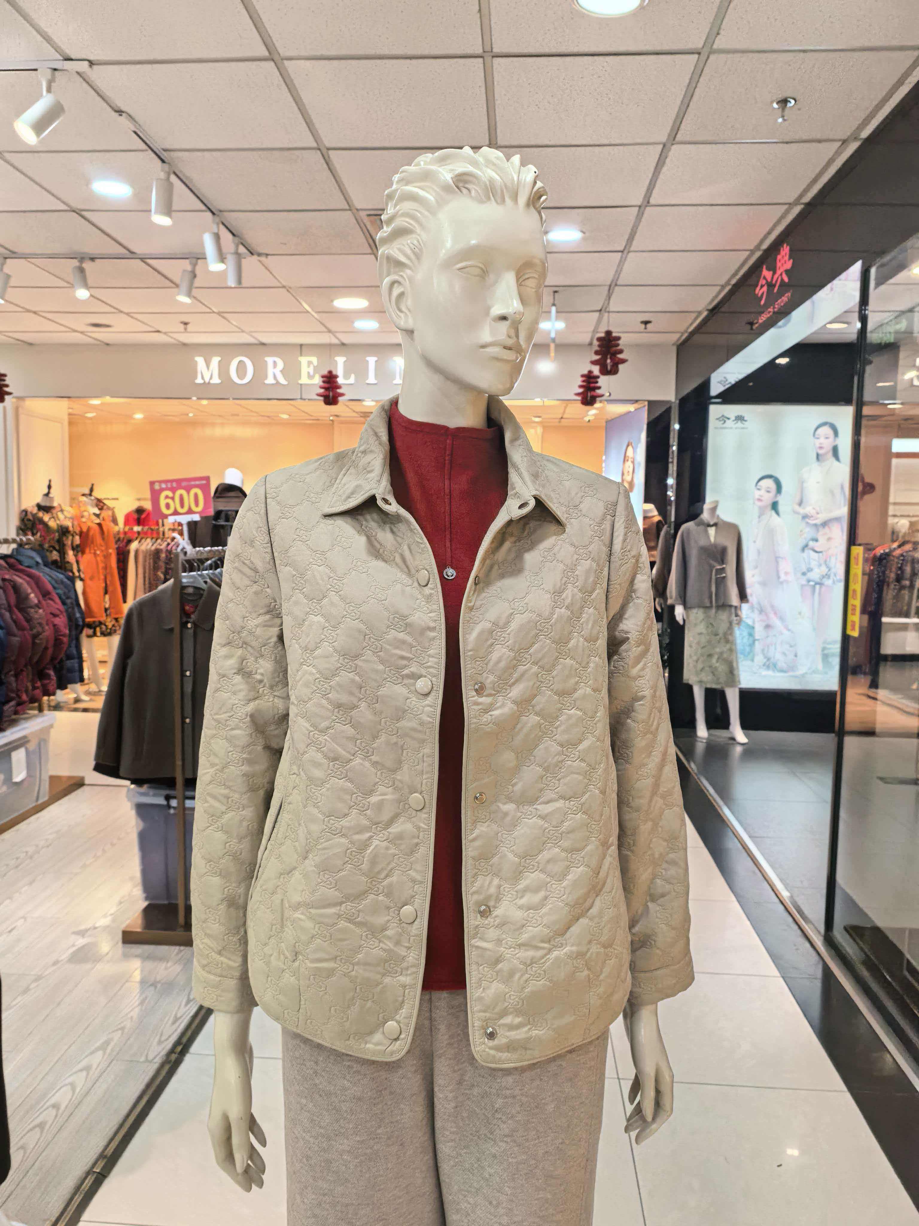 专柜品质中年女士暗纹翻领外套2026春季新款宽松大码短款妈妈上衣