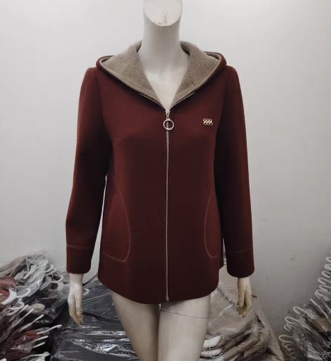 中老年人妈妈秋冬洋气连帽毛呢外套厚高档婆婆衣服金貂绒冬季大衣