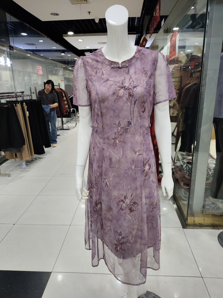 甘夫人妈妈夏装2026新款弹力网纱碎花连衣裙中老年女装短袖优雅裙