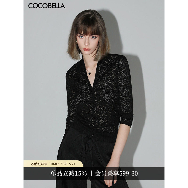 COCOBELLA优雅微透视镂空蕾丝衬衫女深V领长袖针织衫NLC55-2