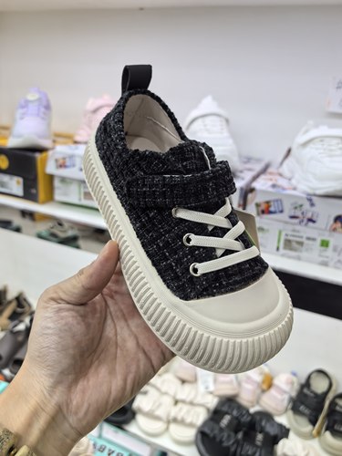 爸爸总动员儿童超轻透气帆布鞋