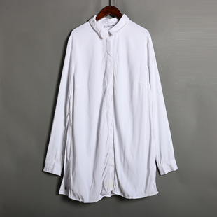 2025年春秋女式白色文艺范翻领单排扣短款长袖连衣裙清新衬衫裙