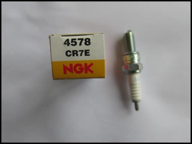 摩托车NGK 木超人福星战鹰 蓝宝石 木GZ 轻骑CR7E 日本火花塞