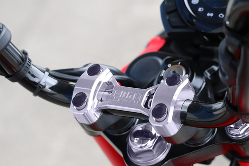 日本 MORIWAKI 适用HONDA本田 Monkey 125 车把手固定座 森协
