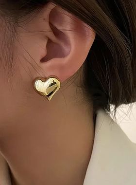 LATS Gold Color Smooth Surface Love Heart Shaped Stud Earrin