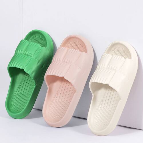 2024 Women Soft Sole Cloud Slippers Thick Platform Indoor