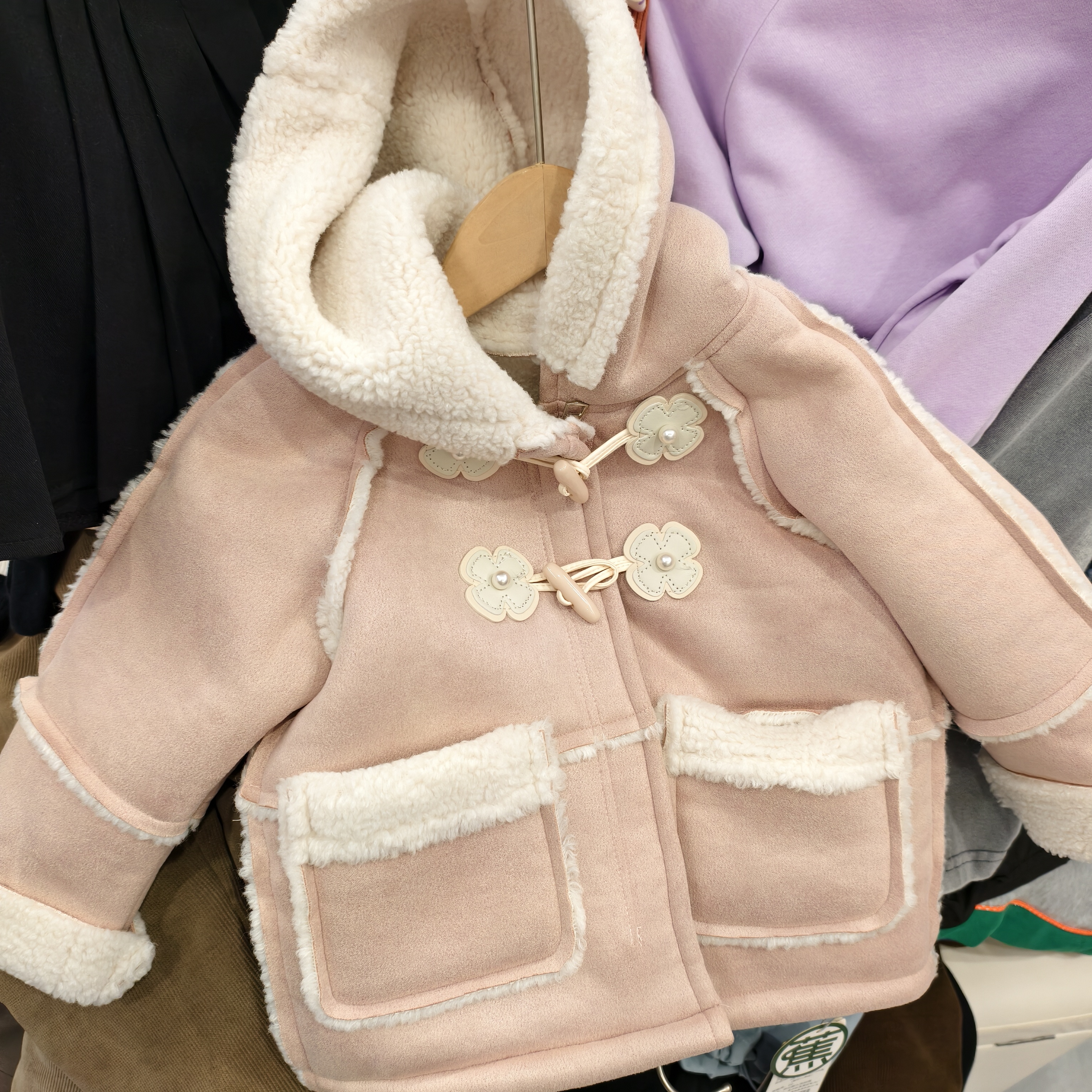 2025新款女童加绒外套儿童洋气时髦上衣中童宝宝冬季加绒外套