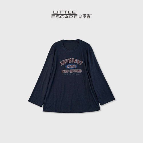 小乖逃JX藏蓝色复古长袖T恤圆领撞色英文印花宽松慵懒T恤M6308