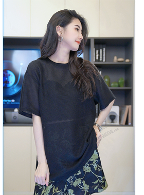 小乖逃拾光休闲黑色白色T恤时尚潮流透气短袖夏季S25104