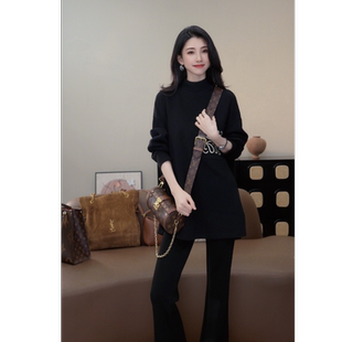 小乖逃设计师不加绒黑色卫衣口袋打底宽松罗家Q6178