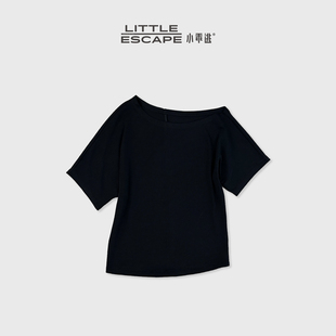 小乖逃黑色斜肩一字领短袖T恤宽松蝙蝠袖纯色露肩显瘦上衣M6296