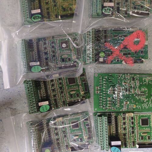 正泰变频器主板。NVF2G。8ZTD.599.459。二手拆( 议价）