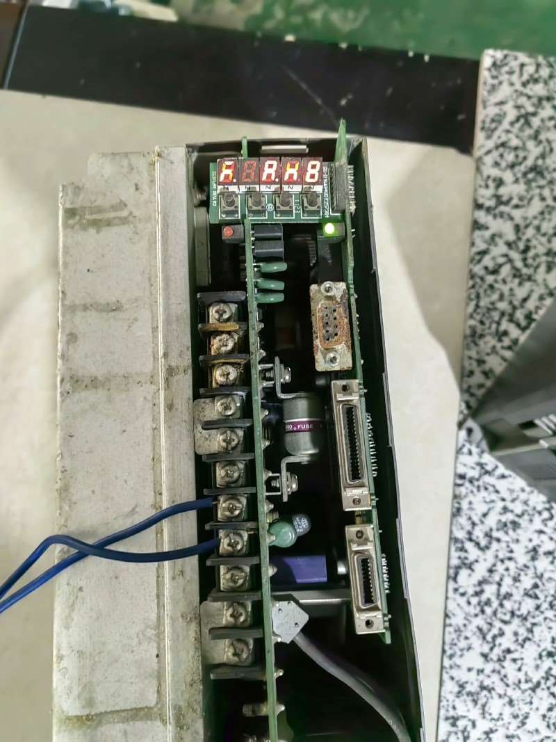 埃斯顿伺服驱动器EDB-20AMA2KW实图所拍暴力拆机