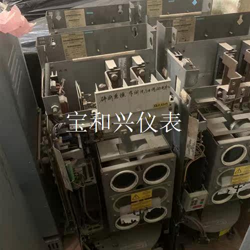 西门子变频器6SE7028-2WF60-Z。两台。6SE70
