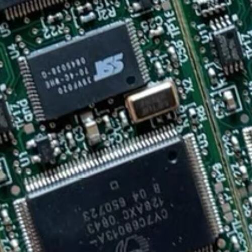 控制芯片CY7C68013A-128AXC XC3S50VQ( 议价）