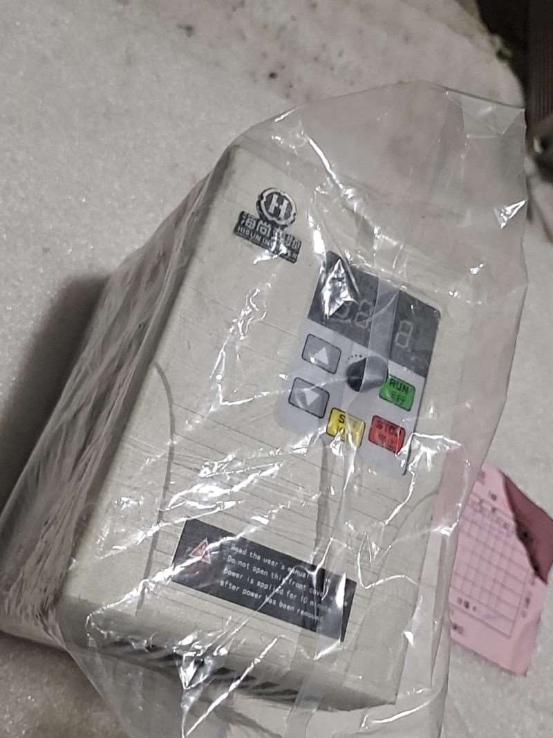 海尚变频器HS350-3.0G1/4.0P1机3KW