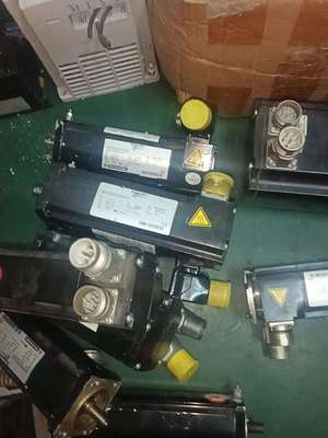 施耐德伺服电机BSH0553P12A2A