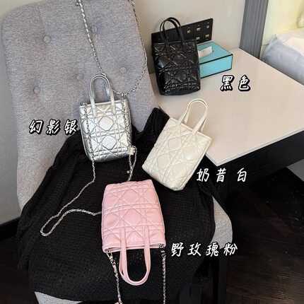 超火精致手机包银色包包女时尚真皮小香风菱格链条包迷你斜挎小包