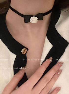 黑色玫瑰花丝带项链女春夏款choker布艺颈链配饰网红气质锁骨链潮